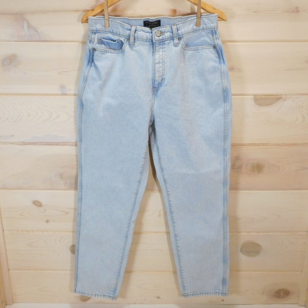 Banana Republic Jeans Women's Size 29 Curvy Straight Light Wash 5 Pocket